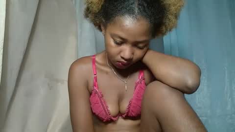 elia011 online show from 01-30-25, 04:02