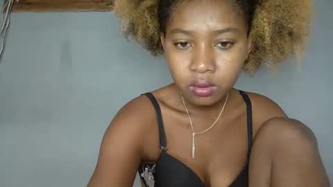 elia011 online show from 02-08-25, 09:03