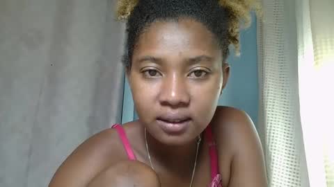 elia011 online show from 02-22-25, 03:34