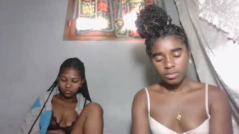 elia011 online show from 11-11-25, 06:35