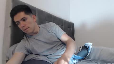 Snapshot of elian_tg chatting on 09-22-25, 11:18 Elian online show from 09-22-25, 11:18