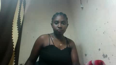 Snapshot of eliannee chatting on 12-19-25, 06:53 eliannee online show from 12-19-25, 06:53