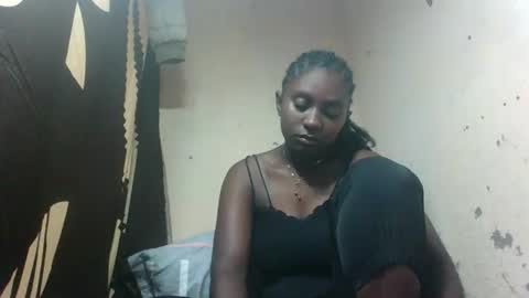 Snapshot of eliannee chatting on 01-10-26, 07:21 eliannee online show from 01-10-26, 07:21