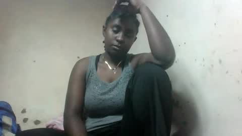 Snapshot of eliannee chatting on 01-17-26, 08:08 eliannee online show from 01-17-26, 08:08