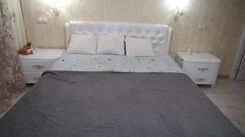 Luna online show from 10-20-25, 09:59