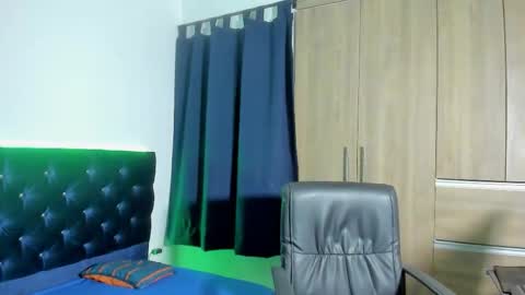 Snapshot of elias_ford chatting on 10-10-25, 07:46 elias_ford online show from 10-10-25, 07:46