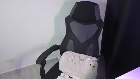 elias online show from 03-09-25, 01:56