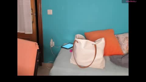 elifgirasol online show from 02-25-25, 08:19