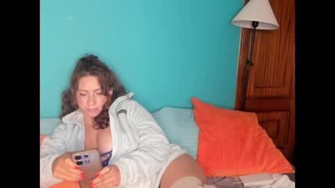 elifgirasol online show from 03-04-25, 06:07