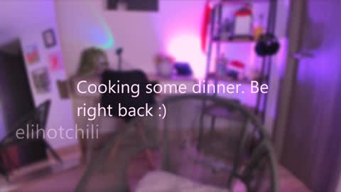 Snapshot of elihotchili chatting on 12-04-24, 01:36 Eli online show from 12-04-24, 01:36