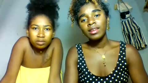 elina981 online show from 03-26-26, 08:09