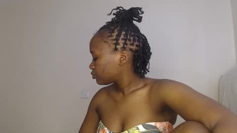 elina_gee online show from 09-24-25, 08:50