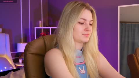 Elina online show from 02-03-25, 01:09