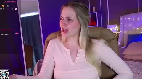 Elina online show from 03-12-25, 07:24