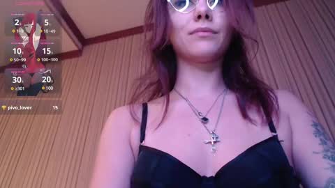 Snapshot of elina_posh chatting on 03-11-25, 06:08 Liza online show from 03-11-25, 06:08