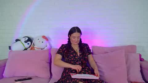 ElinaBellucci online show from 01-13-26, 04:51
