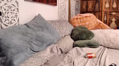 Elinah online show from 11-04-25, 04:00