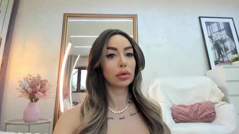 Elina online show from 02-15-26, 07:27