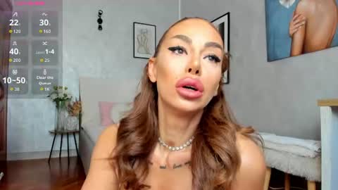 Snapshot of elinamoon_ chatting on 06-20-26, 04:48 Elina online show from 06-20-26, 04:48