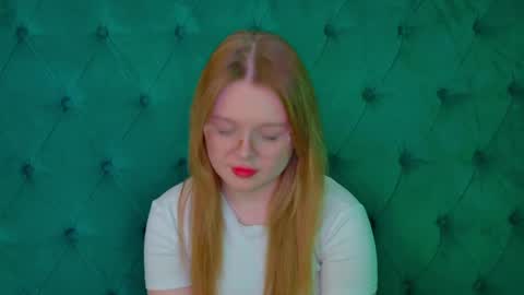 elinavale online show from 04-23-26, 05:15