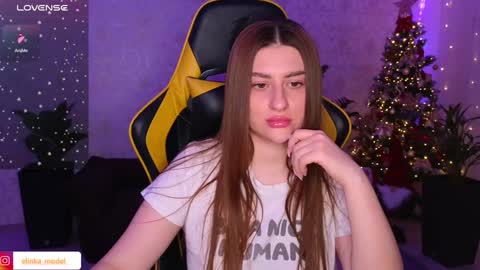 Elina online show from 12-22-24, 07:21