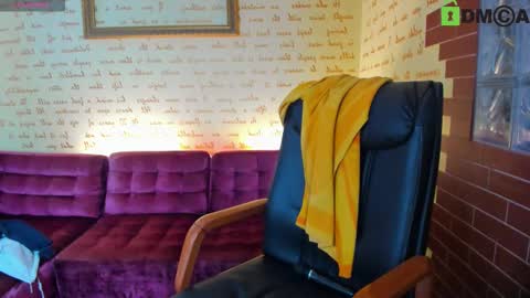 elinor_faith online show from 10-28-25, 02:42