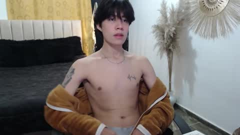 ELIO online show from 09-23-25, 01:08