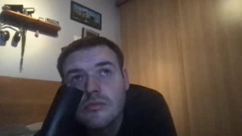 Snapshot of eliot26 chatting on 12-01-24, 08:53 e26 online show from 12-01-24, 08:53