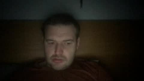 Snapshot of eliot26 chatting on 12-19-24, 09:29 e26 online show from 12-19-24, 09:29