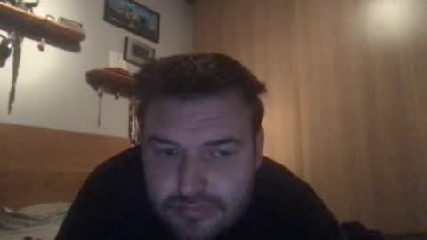 Snapshot of eliot26 chatting on 12-27-24, 06:42 e26 online show from 12-27-24, 06:42