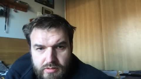 Snapshot of eliot26 chatting on 02-05-25, 02:59 e26 online show from 02-05-25, 02:59