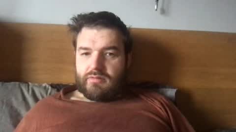 Snapshot of eliot26 chatting on 02-08-25, 11:55 e26 online show from 02-08-25, 11:55