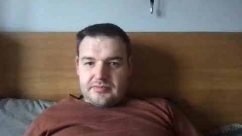 Snapshot of eliot26 chatting on 02-15-25, 10:22 e26 online show from 02-15-25, 10:22