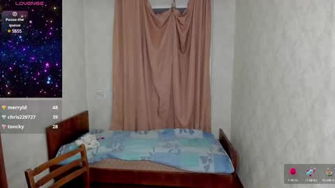 Snapshot of elis_gabbi chatting on 01-19-25, 12:17 Elis online show from 01-19-25, 12:17