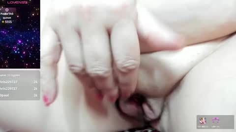 Snapshot of elis_gabbi chatting on 01-21-25, 08:30 Elis online show from 01-21-25, 08:30