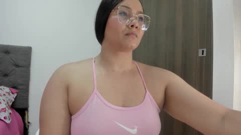 Snapshot of elisa_connors18 chatting on 09-16-25, 10:55 online show from 09-16-25, 10:55