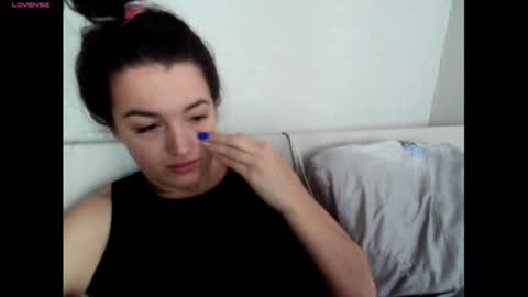 elisa_dove208 online show from 11-13-25, 06:45