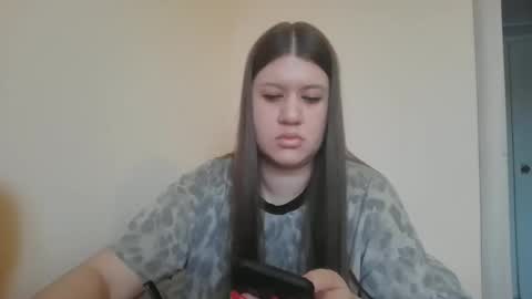 Aletta Oushen online show from 01-26-25, 12:01