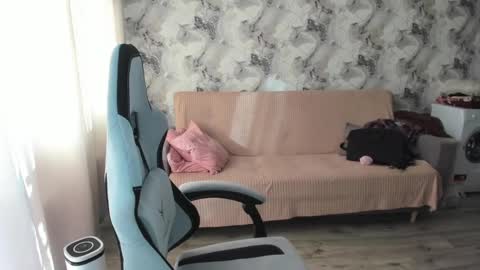 Aletta Oushen online show from 09-30-25, 10:09