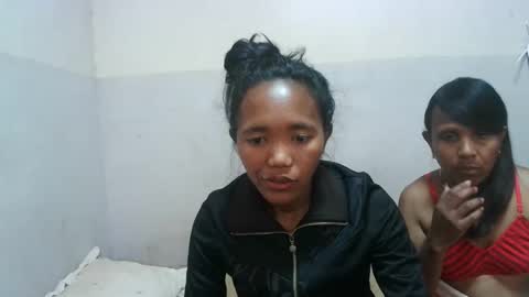 Snapshot of elisabet88 chatting on 11-19-25, 07:19 elisabet88 online show from 11-19-25, 07:19