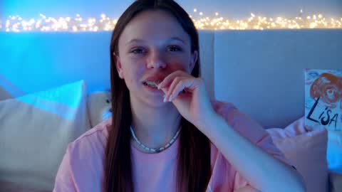 ElisabethDavis online show from 01-26-25, 01:20