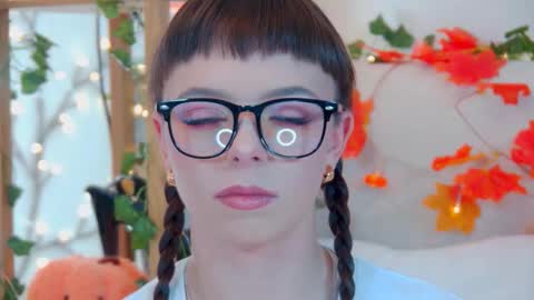 ElisabethDavis online show from 09-28-25, 03:17