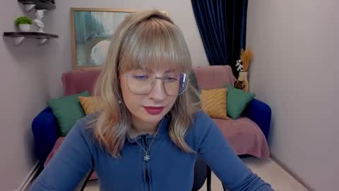 Snapshot of elisabethmills chatting on 01-31-25, 09:27 Elisabeth online show from 01-31-25, 09:27