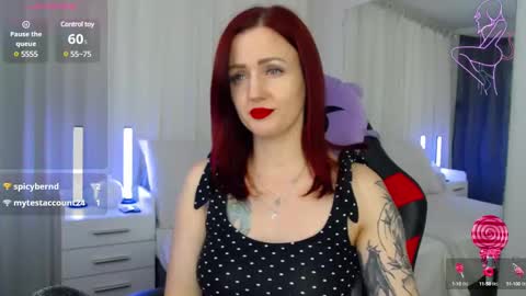 Snapshot of elisajanex chatting on 02-26-25, 01:32 elisajanex online show from 02-26-25, 01:32