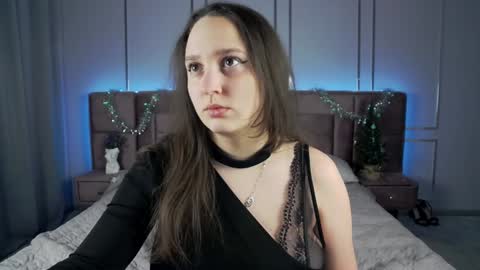 Snapshot of elisaminix_ chatting on 01-08-25, 06:41 Elison online show from 01-08-25, 06:41