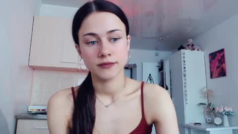 Elis online show from 04-17-26, 05:10