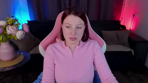 Snapshot of elise_dream chatting on 11-02-25, 01:24 Elise online show from 11-02-25, 01:24