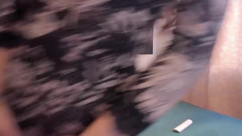 Elly online show from 09-22-25, 07:10