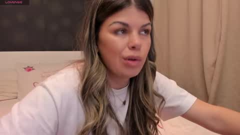 Elly online show from 04-26-26, 08:06