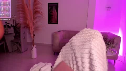 Elissa online show from 03-12-26, 05:57